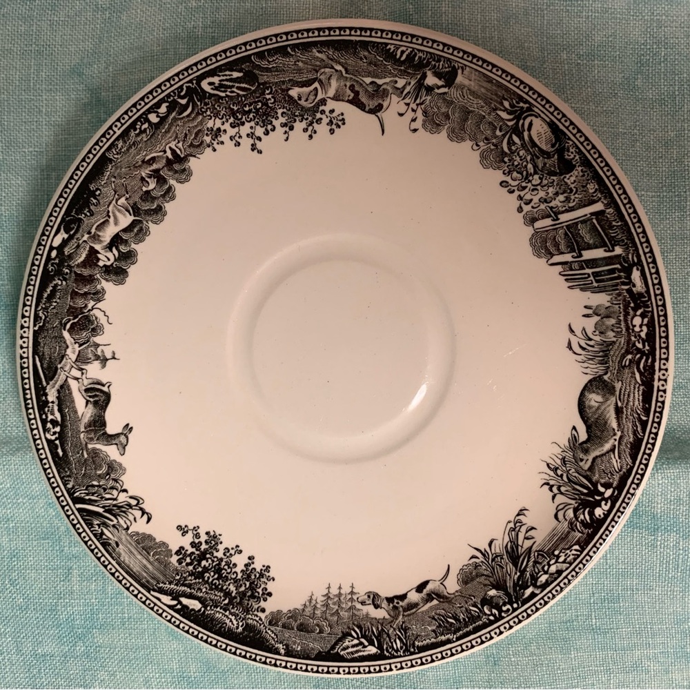 Villeroy & Boch Mettlach Artemis saucer.